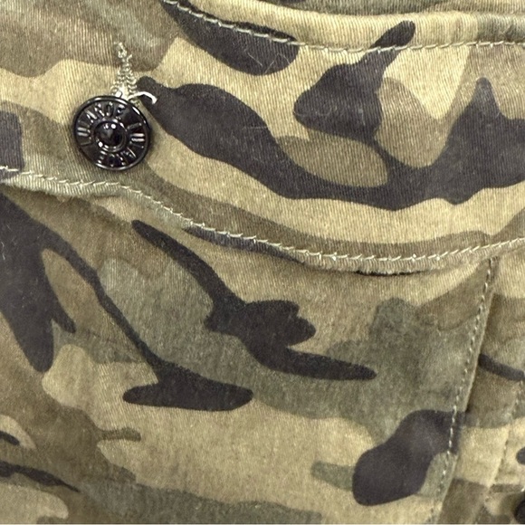 NWT Lularoe Kenny Demin Jacket 3XL Jungle Camouflage Unisex Jean Rare Unicorn 3X - Picture 5 of 10